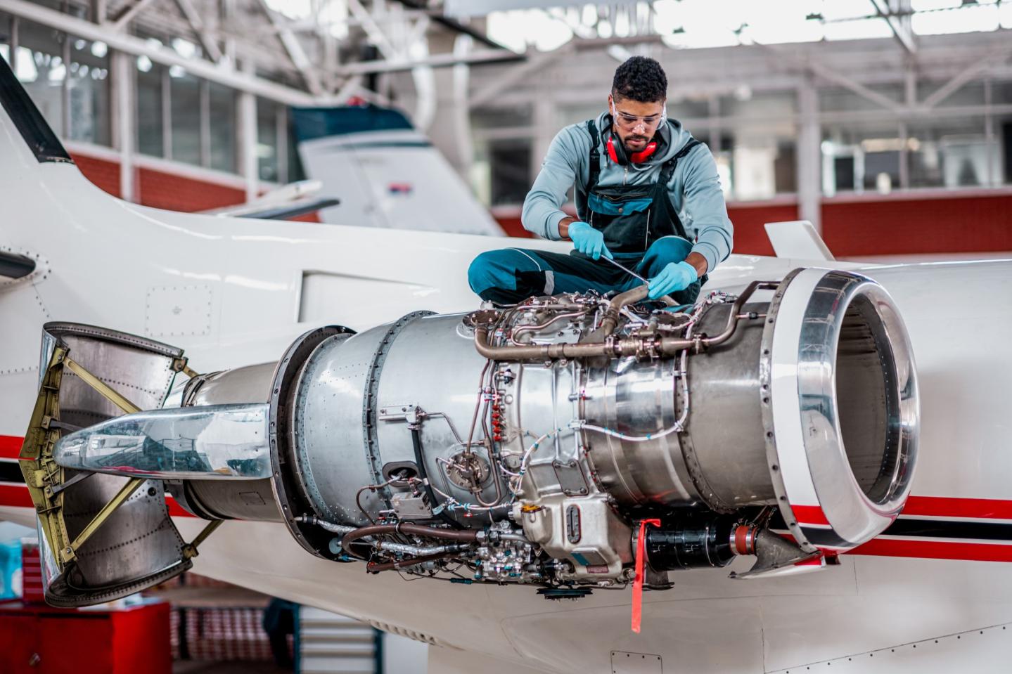 How Do Aircraft Engines Work?