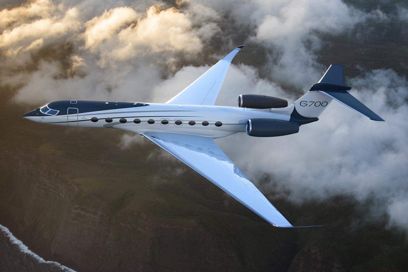 How Much Does It Cost to Charter a Gulfstream Jet?